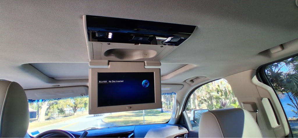 2015 Cadillac Escalade Image 22