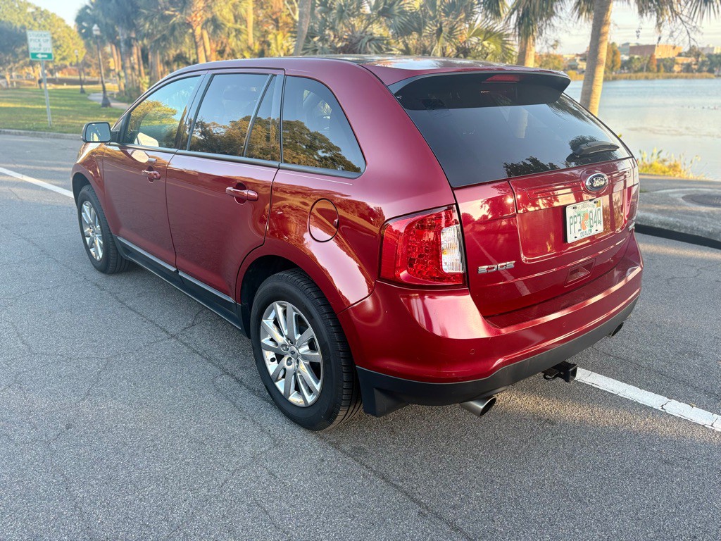 2013 Ford Edge Image 9