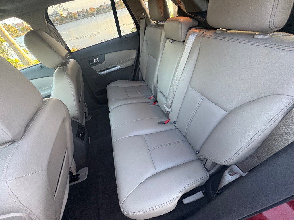 2013 Ford Edge Image 11