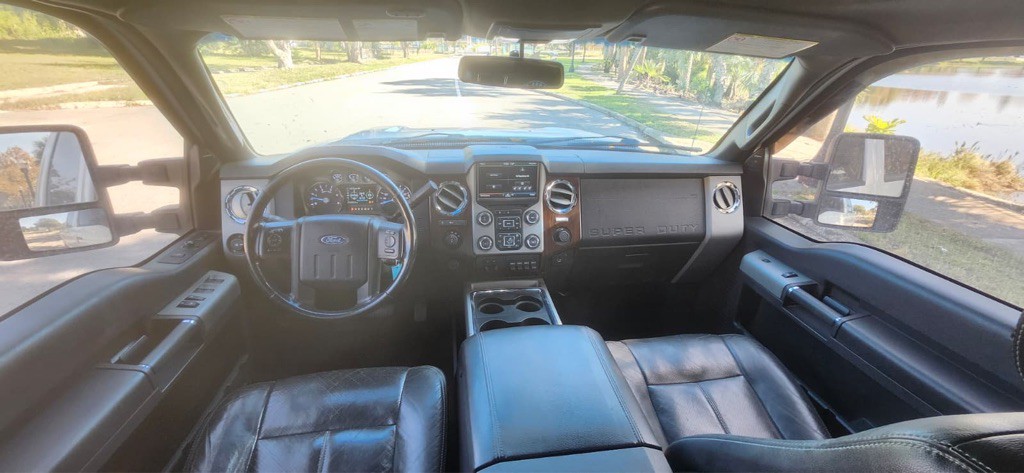 2013 Ford F-350 Image 15