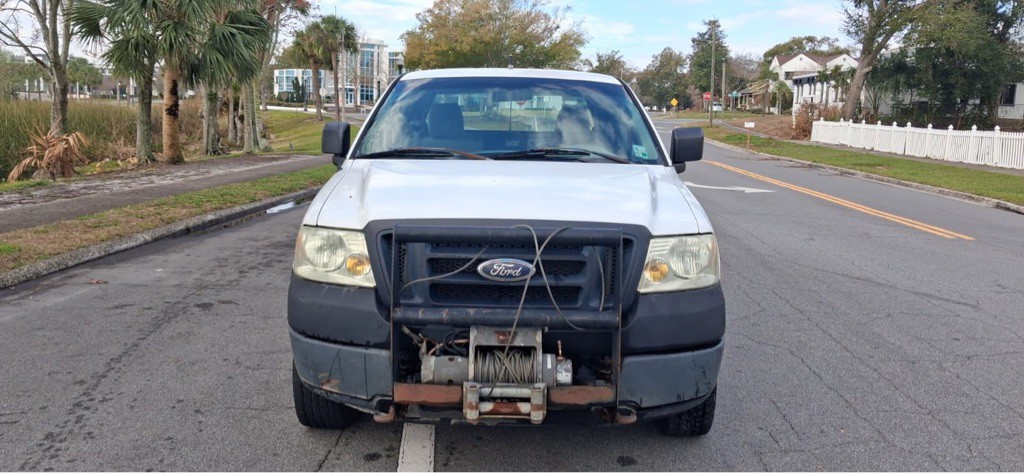 2005 Ford F-150 Image 2