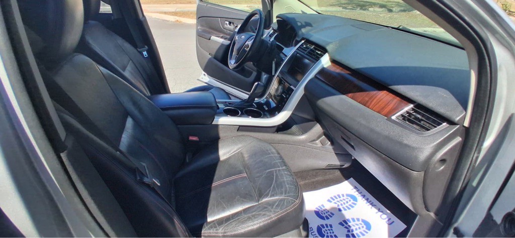 2014 Ford Edge Image 8