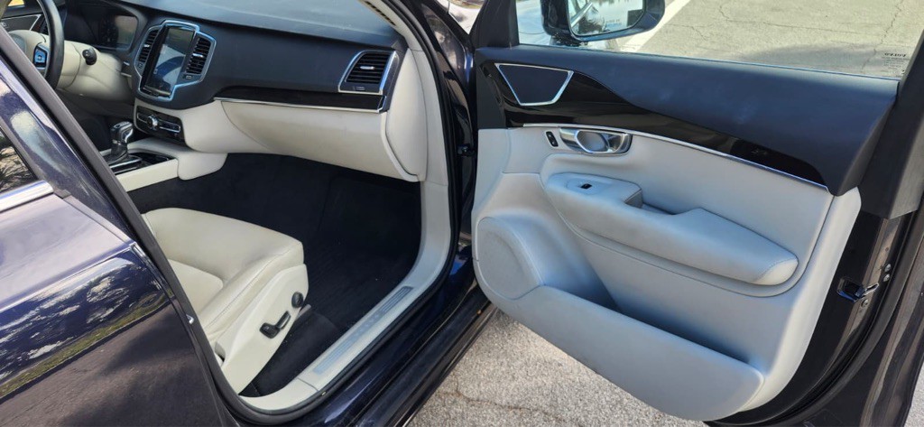 2019 Volvo XC90 Image 16