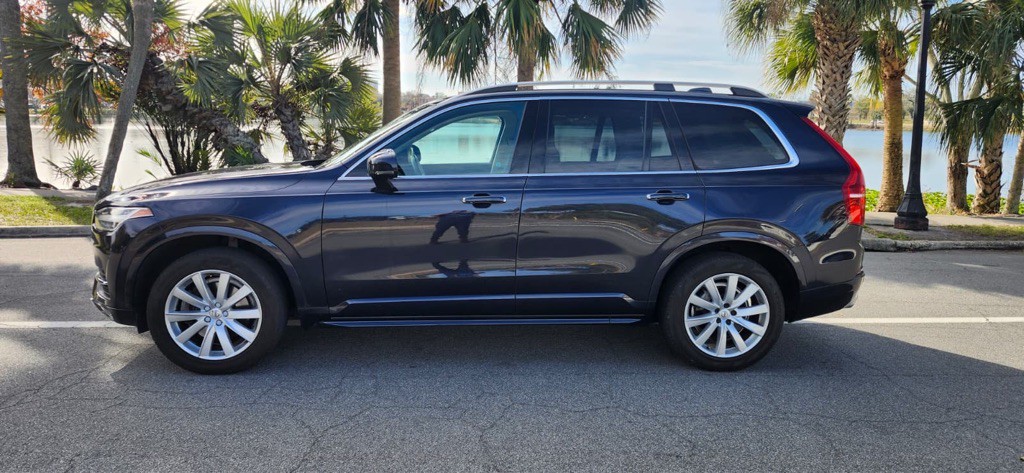 2019 Volvo XC90 Image 1