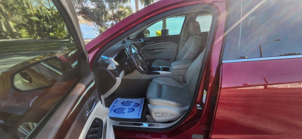 2014 Cadillac SRX Image 10