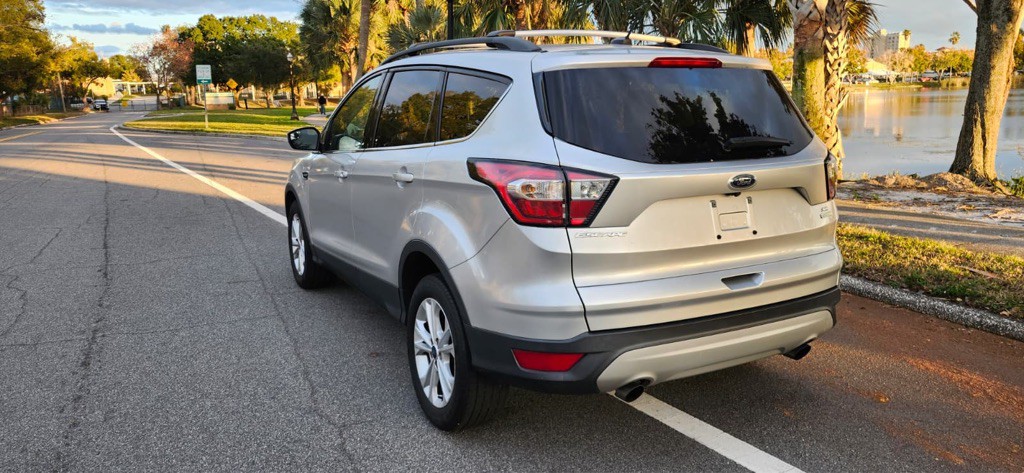 2018 Ford Escape Image 10