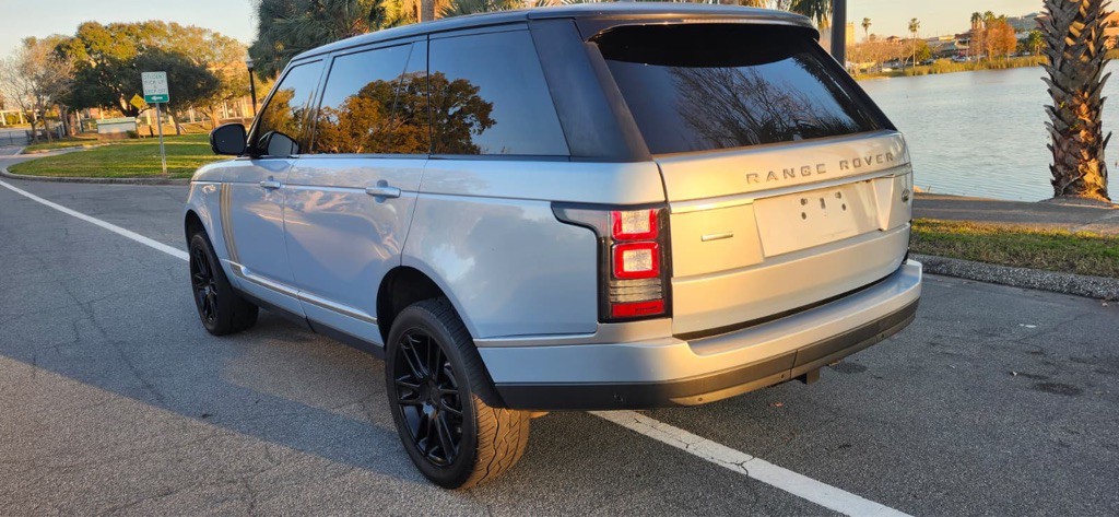 2014 Land Rover Range Rover Image 3