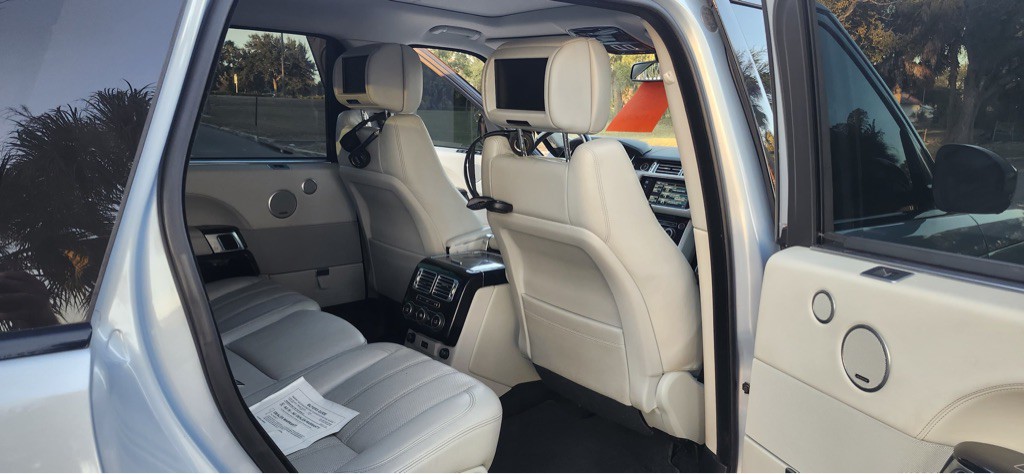 2014 Land Rover Range Rover Image 12