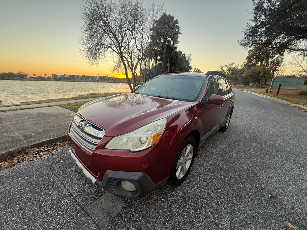 2013 Subaru Outback Image 17