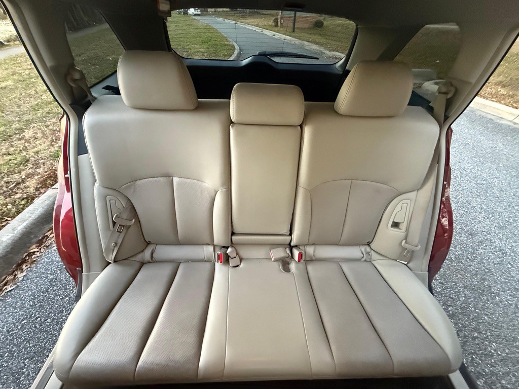 2013 Subaru Outback Image 2