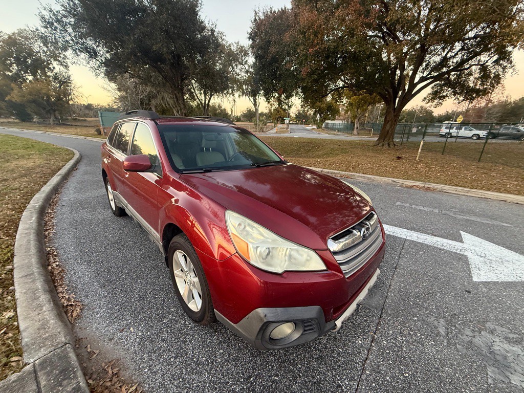 2013 Subaru Outback Image 12