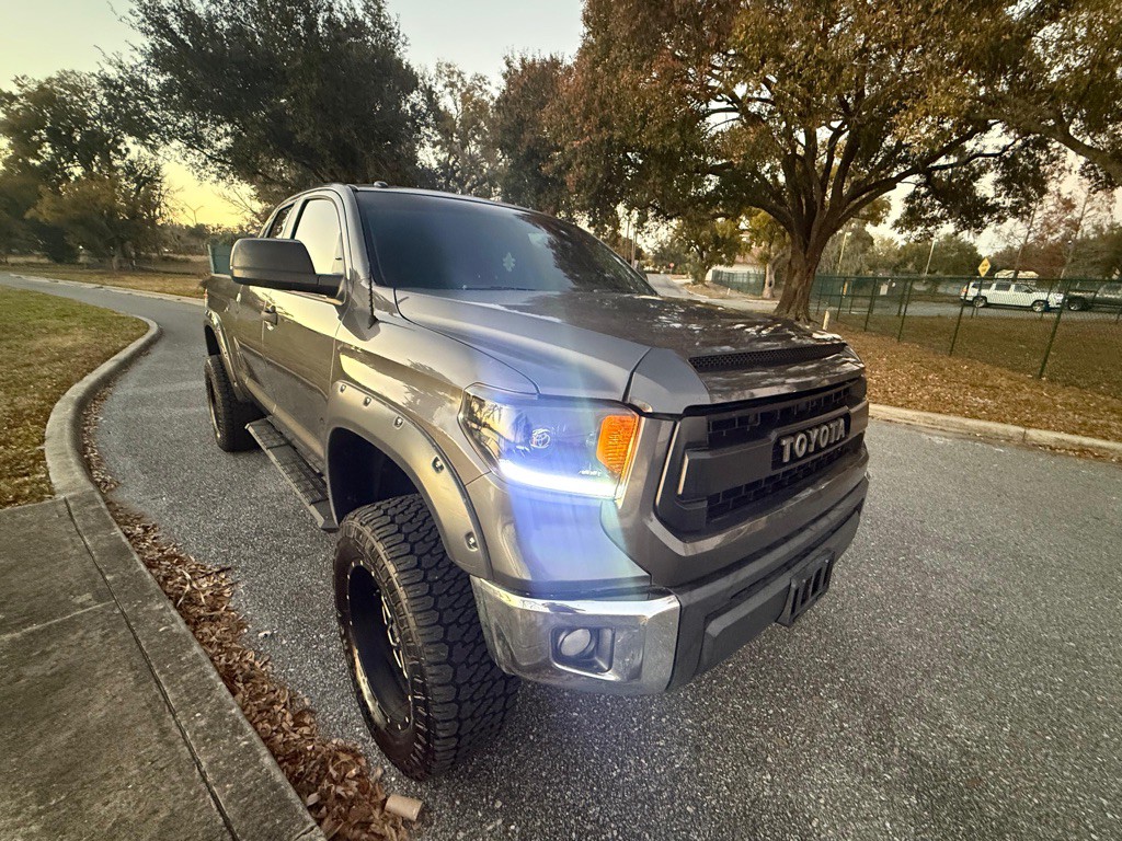 2015 Toyota Tundra Image 19