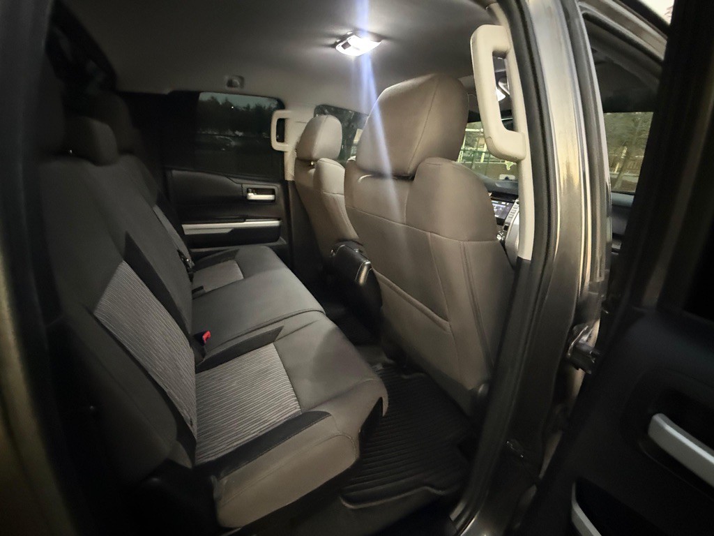 2015 Toyota Tundra Image 7