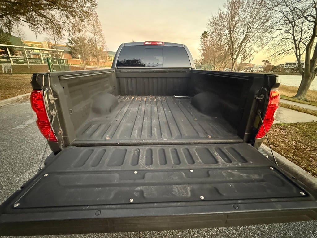 2015 Toyota Tundra Image 13
