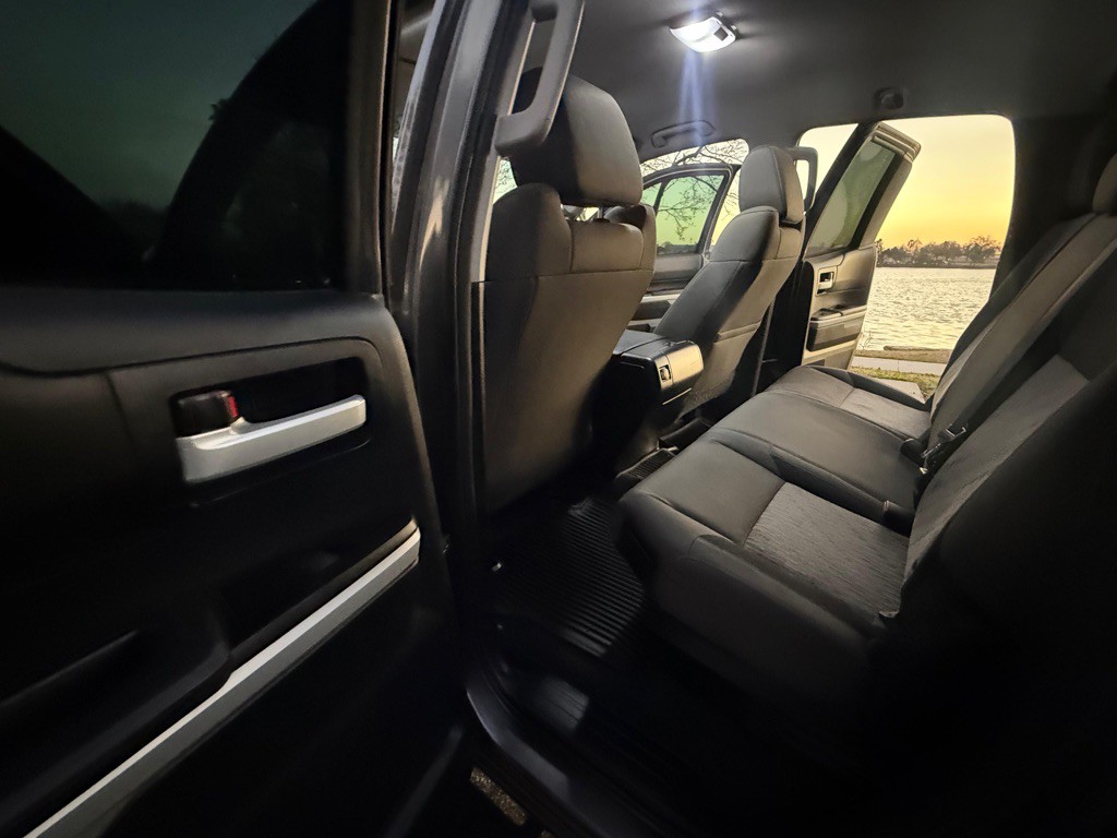 2015 Toyota Tundra Image 14