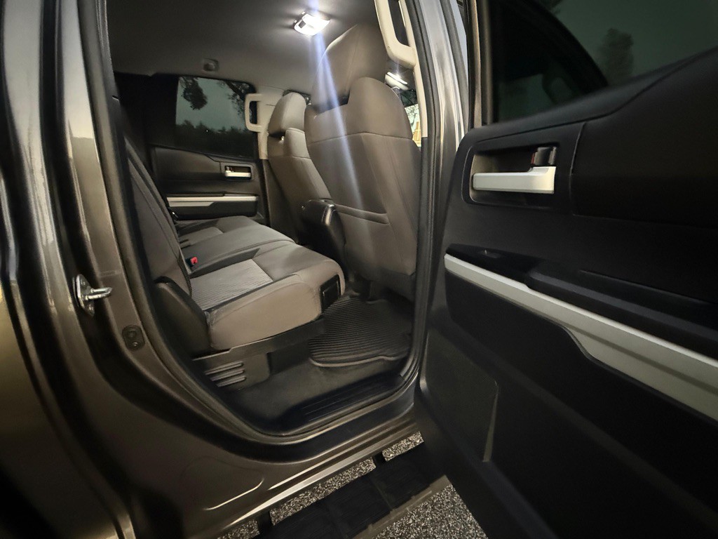 2015 Toyota Tundra Image 15
