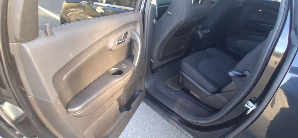 2011 Chevrolet Traverse Image 7