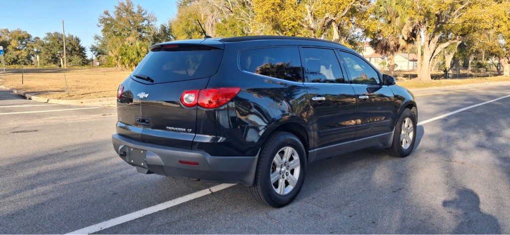 2011 Chevrolet Traverse Image 10