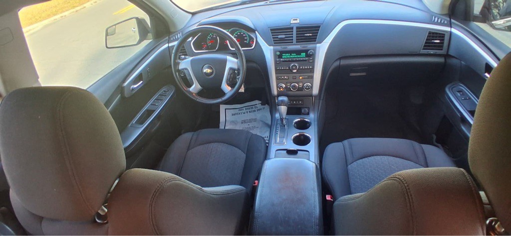 2011 Chevrolet Traverse Image 11
