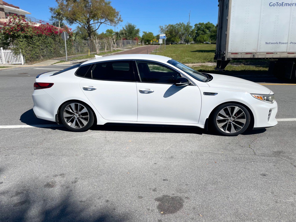 2017 Kia Optima Image 6