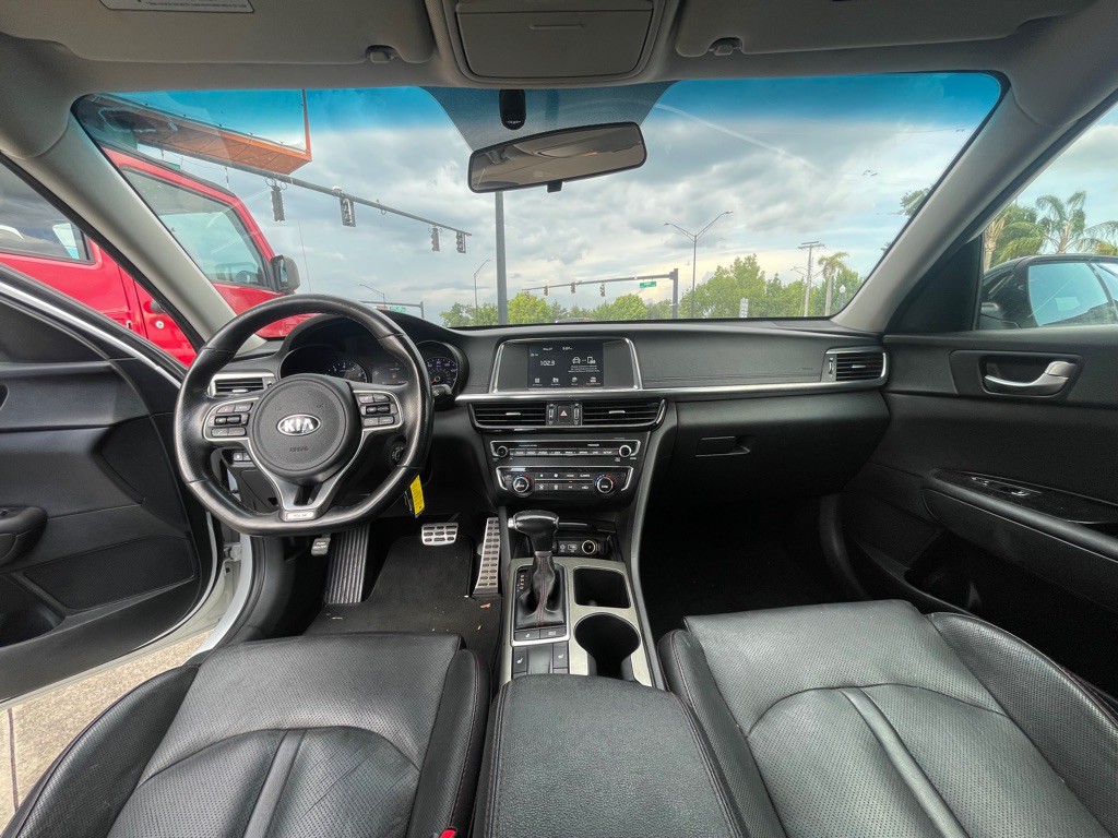2017 Kia Optima Image 8