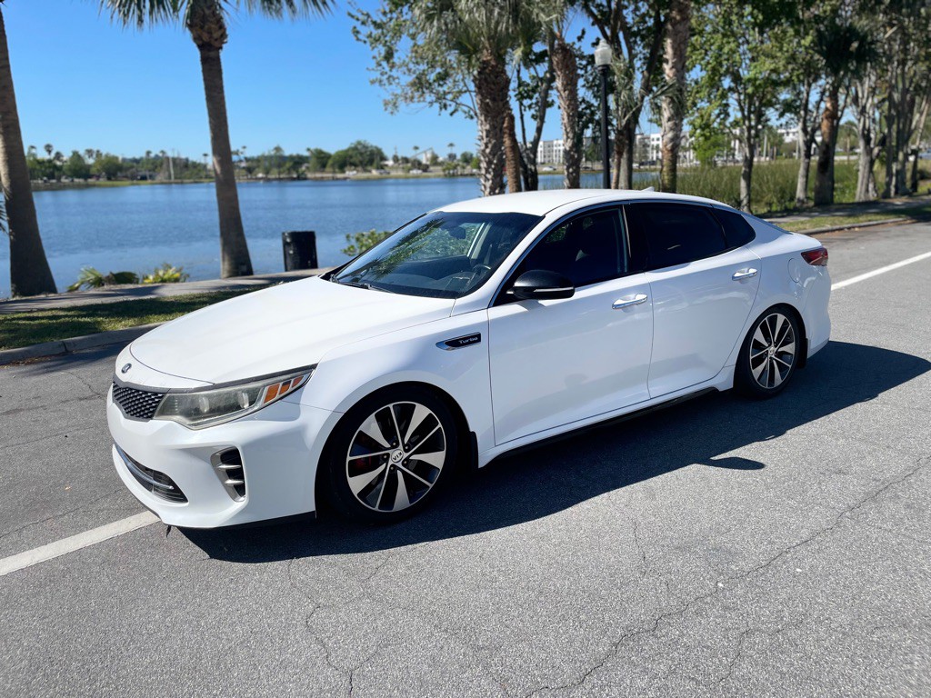 2017 Kia Optima Image 2