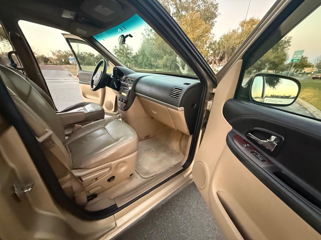 2005 Chevrolet Uplander Image 3