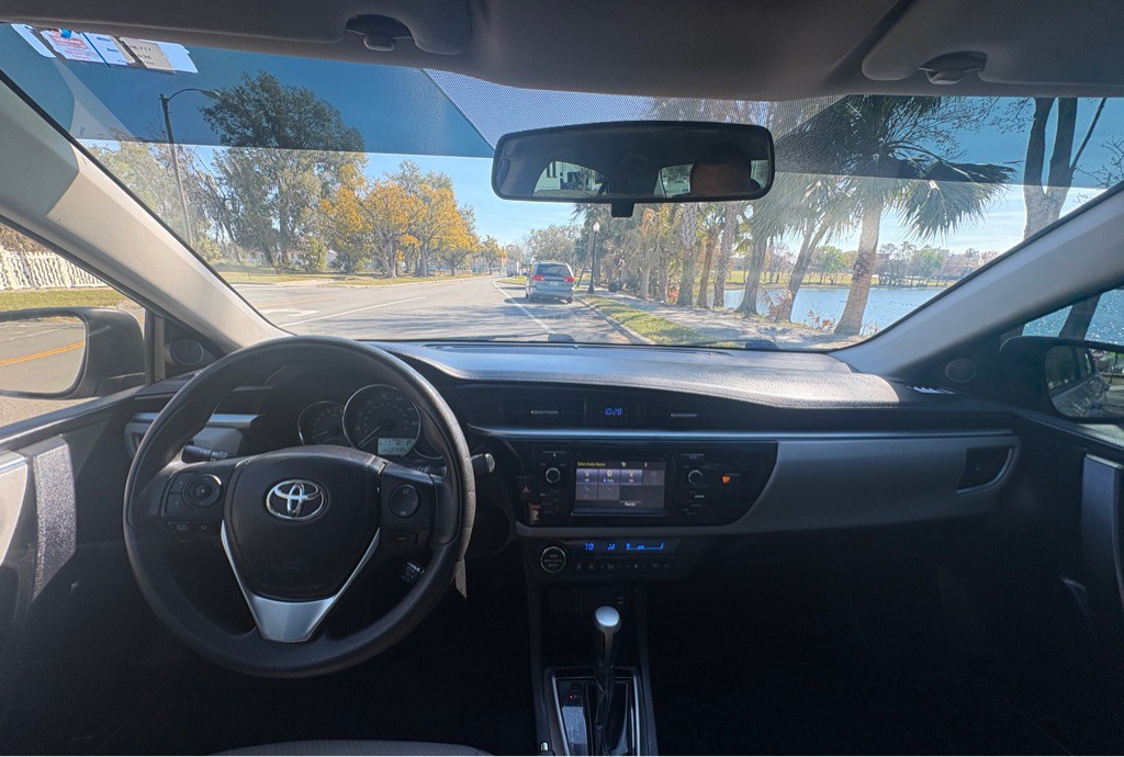 2014 Toyota Corolla Image 11