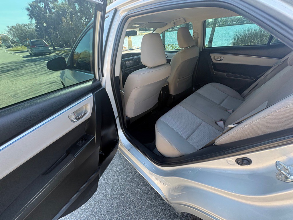 2014 Toyota Corolla Image 13