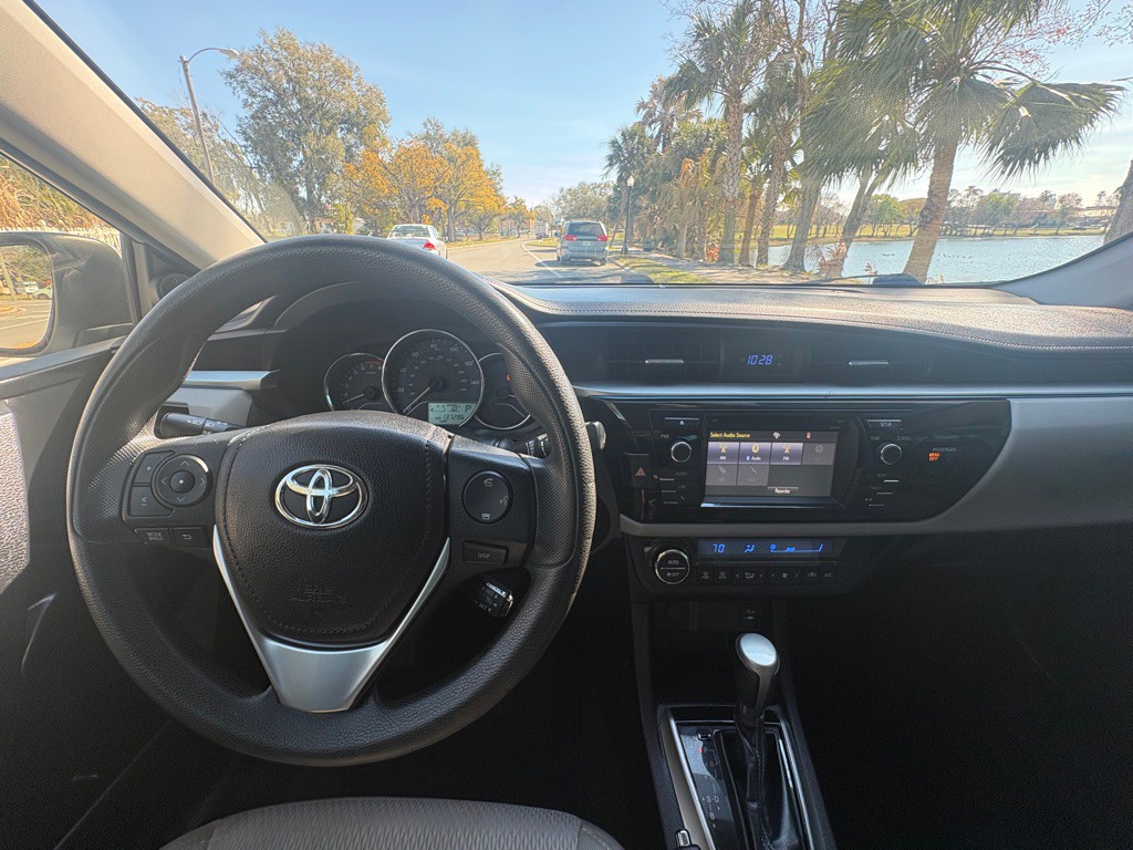 2014 Toyota Corolla Image 14
