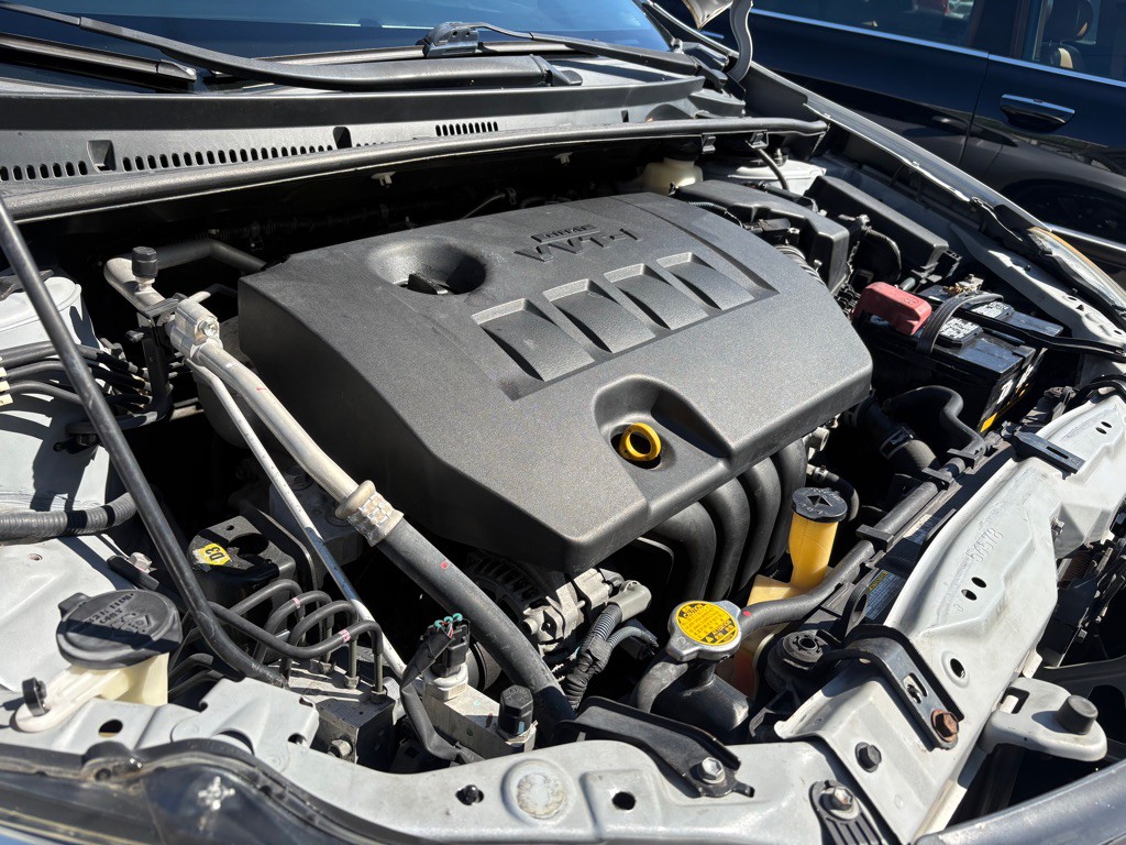 2014 Toyota Corolla Image 17