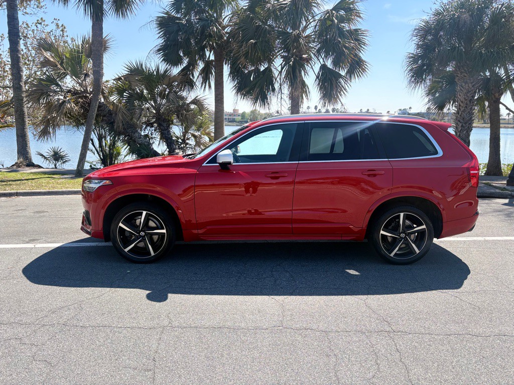 2017 Volvo XC90 Image 1