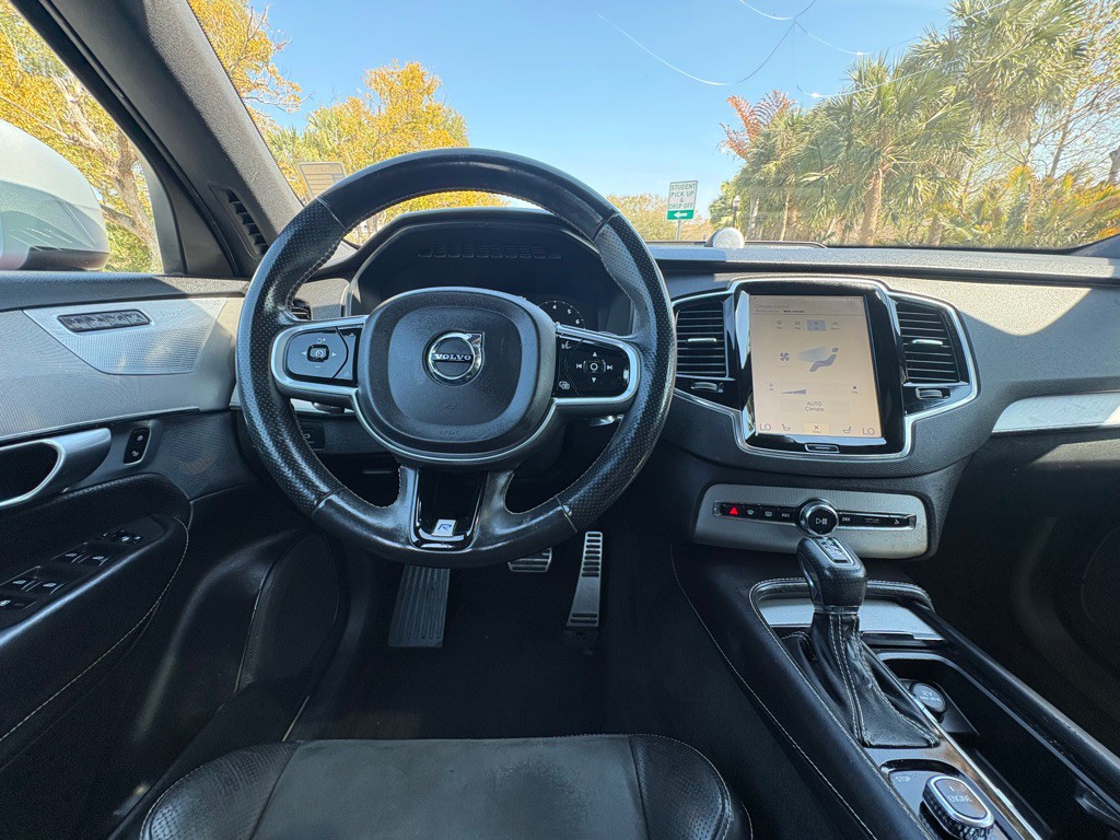 2017 Volvo XC90 Image 14