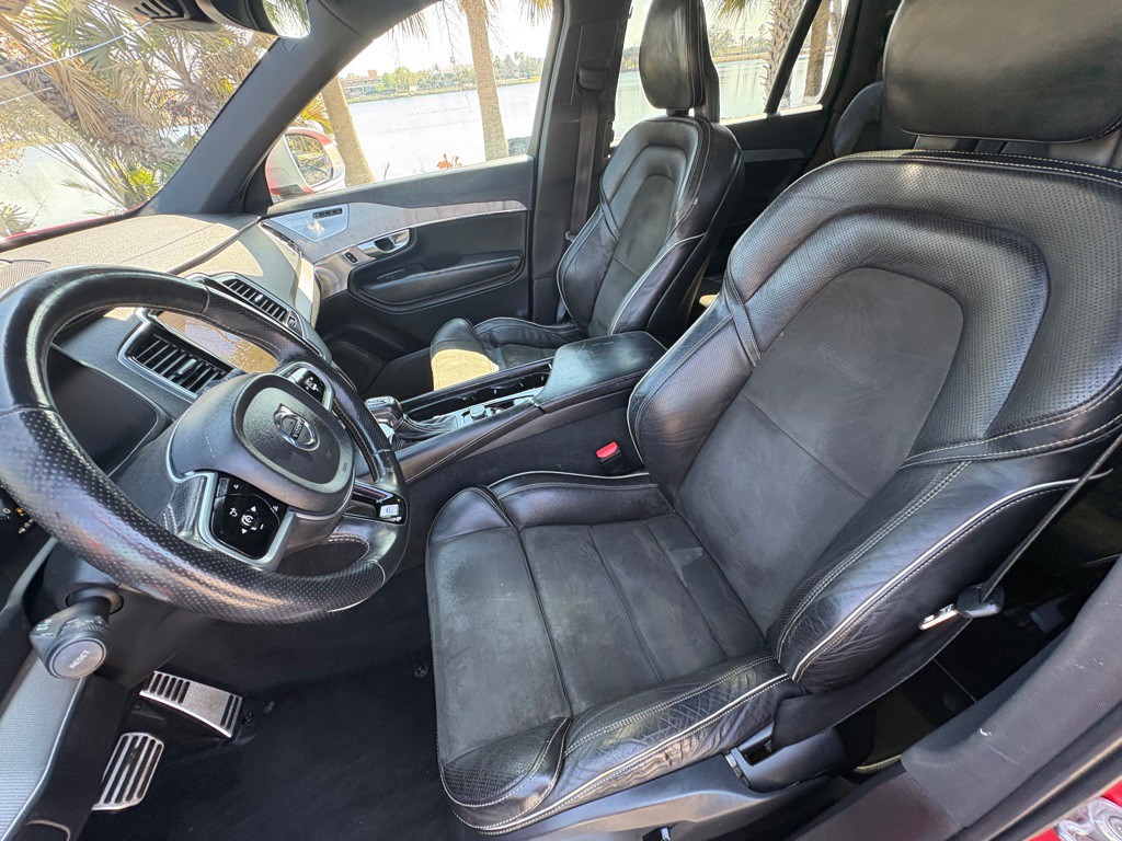 2017 Volvo XC90 Image 17