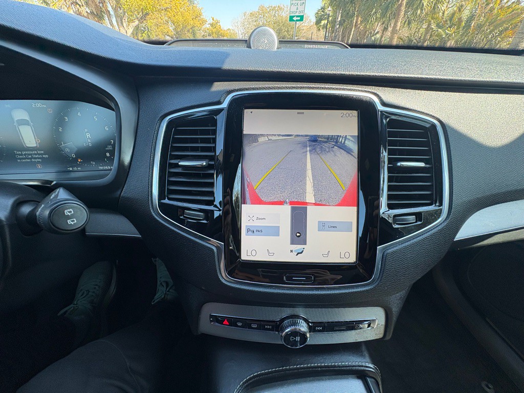 2017 Volvo XC90 Image 19