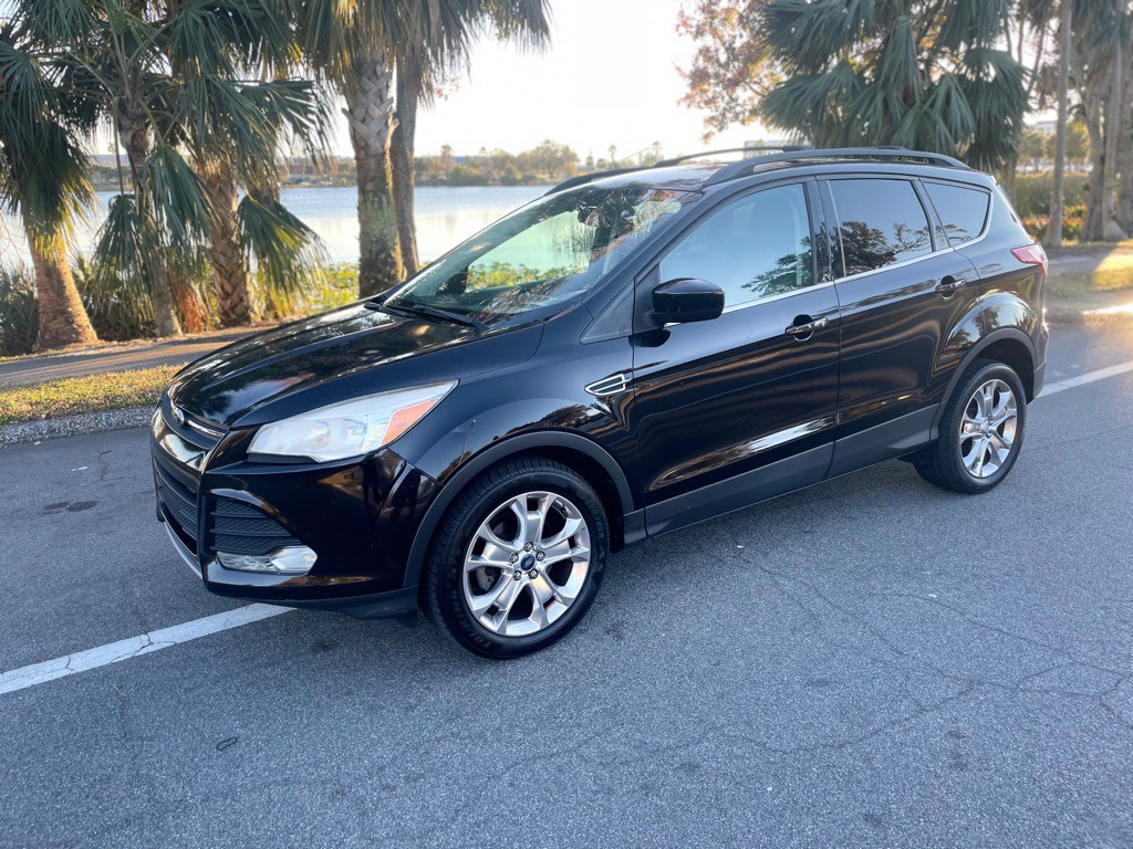 2013 Ford Escape Image 2