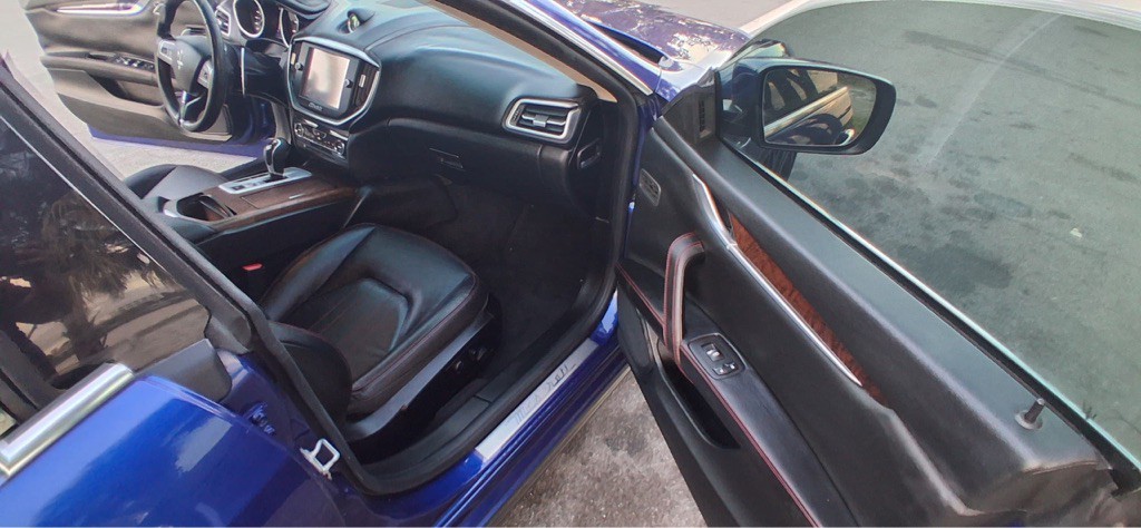 2016 Maserati Ghibli Image 16