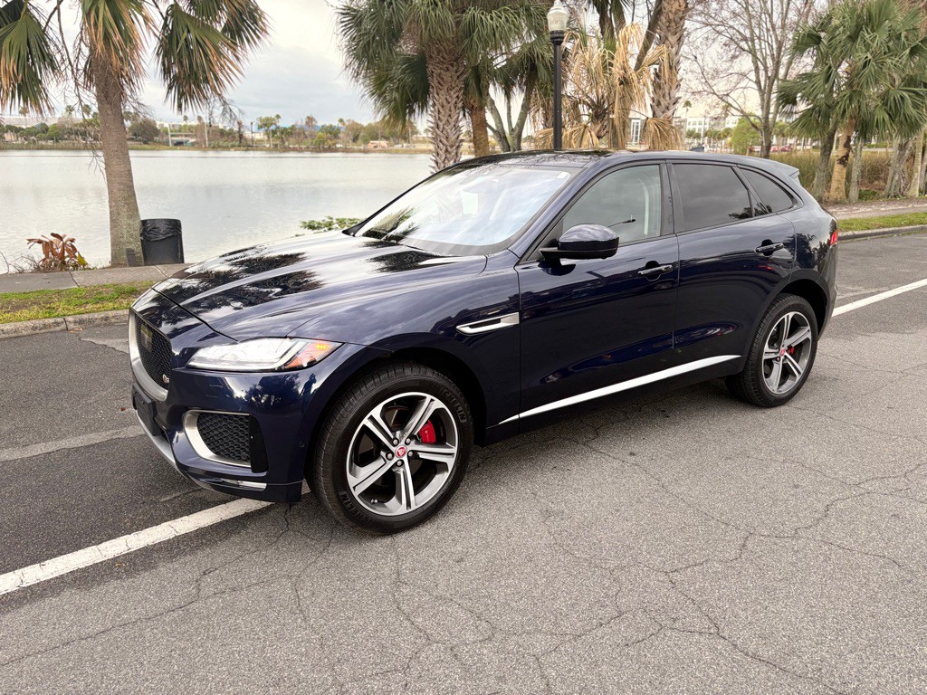 2017 Jaguar F-PACE Image 3
