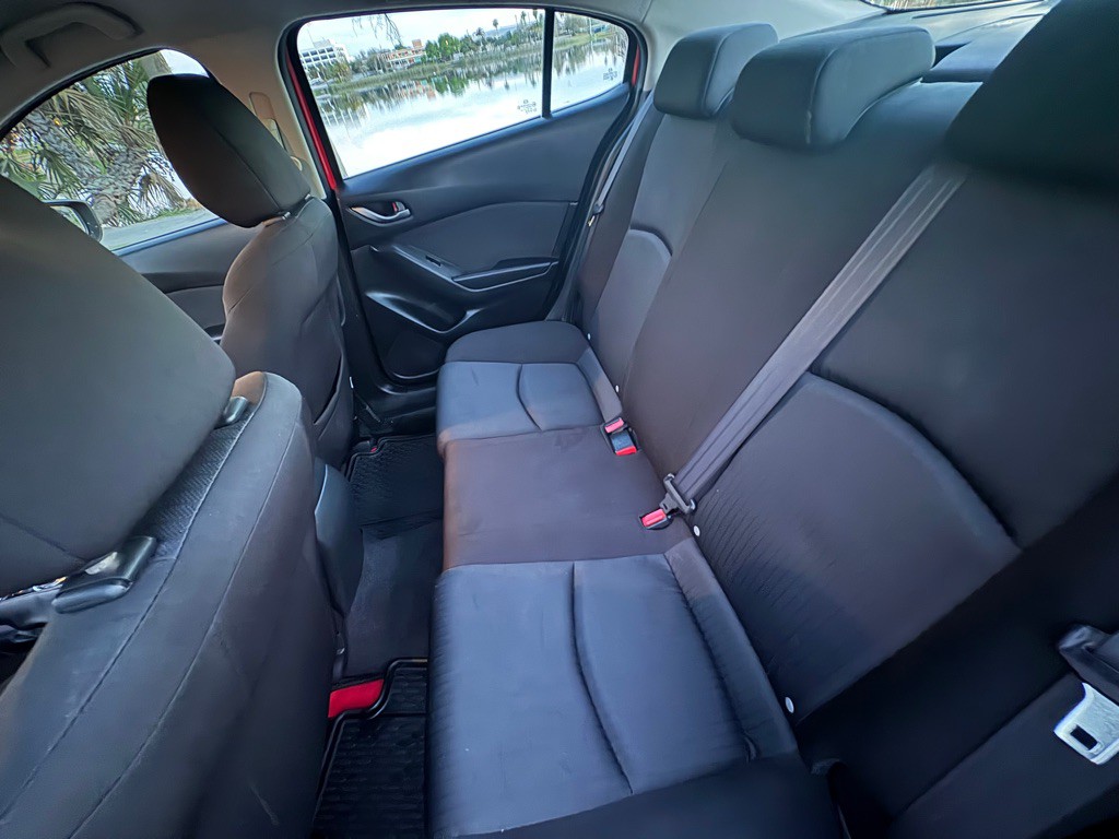 2015 Mazda Mazda3 Image 12