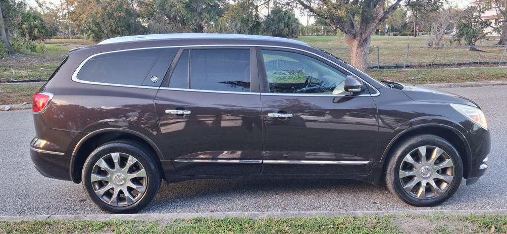 2016 Buick Enclave Image 11