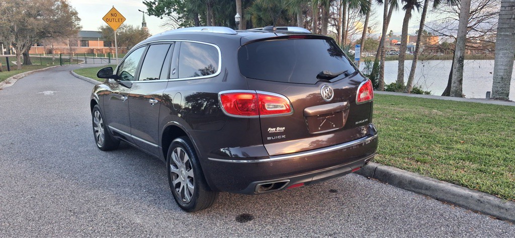 2016 Buick Enclave Image 18