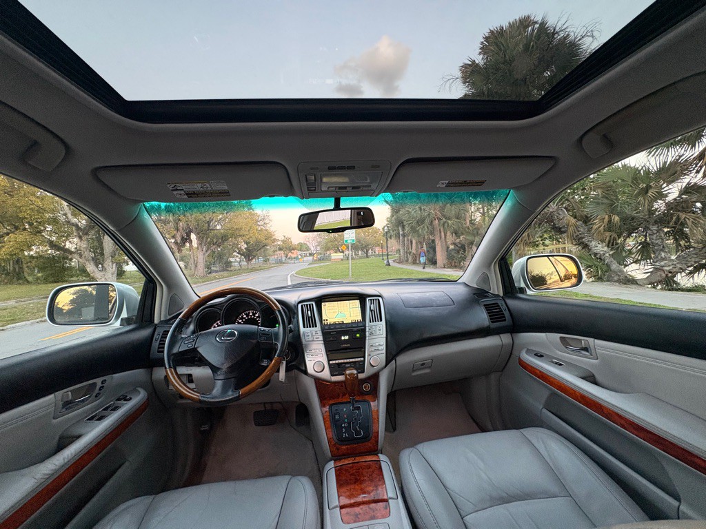 2009 Lexus RX Image 13