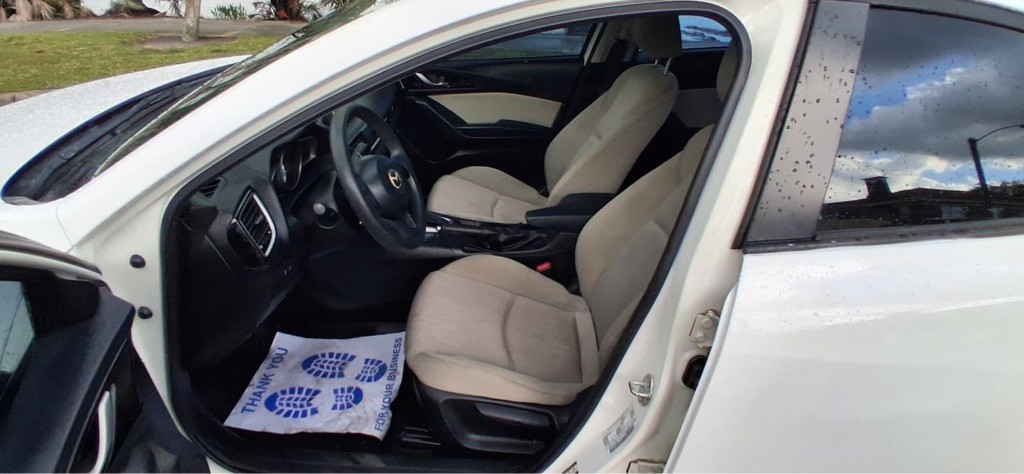 2014 Mazda Mazda3 Image 17