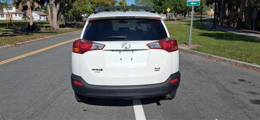 2013 Toyota Rav4 Image 8