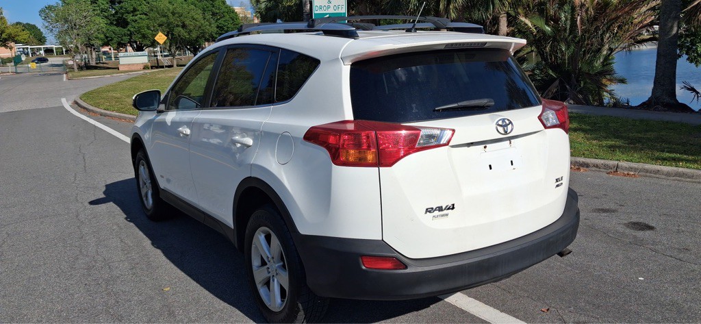 2013 Toyota Rav4 Image 9