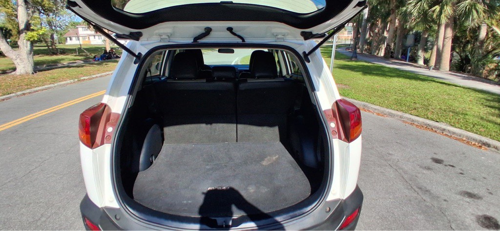 2013 Toyota Rav4 Image 13