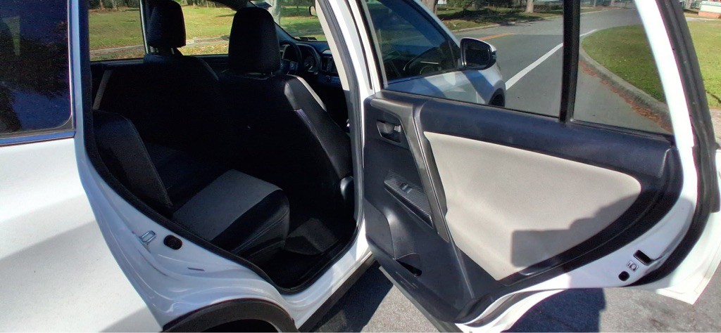 2013 Toyota Rav4 Image 14