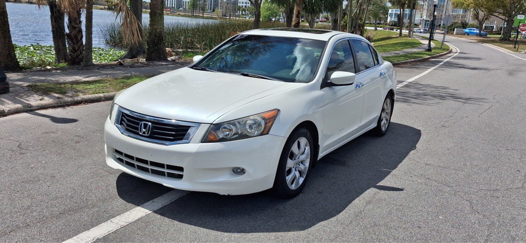 2010 Honda Accord Image 3