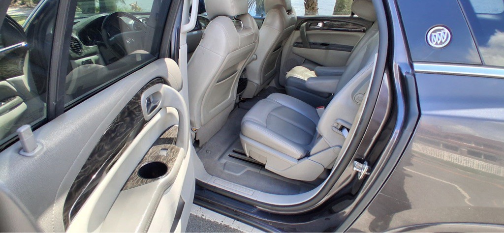 2014 Buick Enclave Image 10