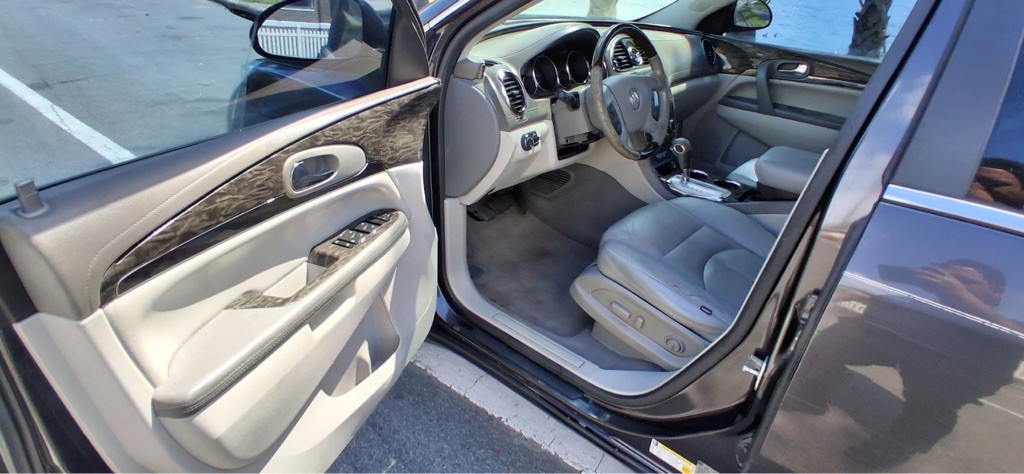 2014 Buick Enclave Image 12